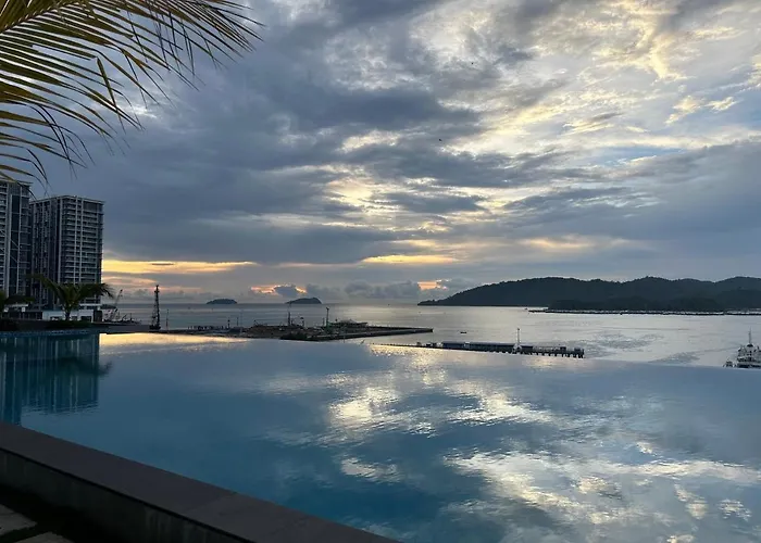 Jesselton Quay Kk By Dluma