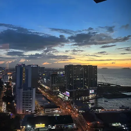 Jesselton Quay Kk By Dluma Apartment Kota Kinabalu Exterior photo